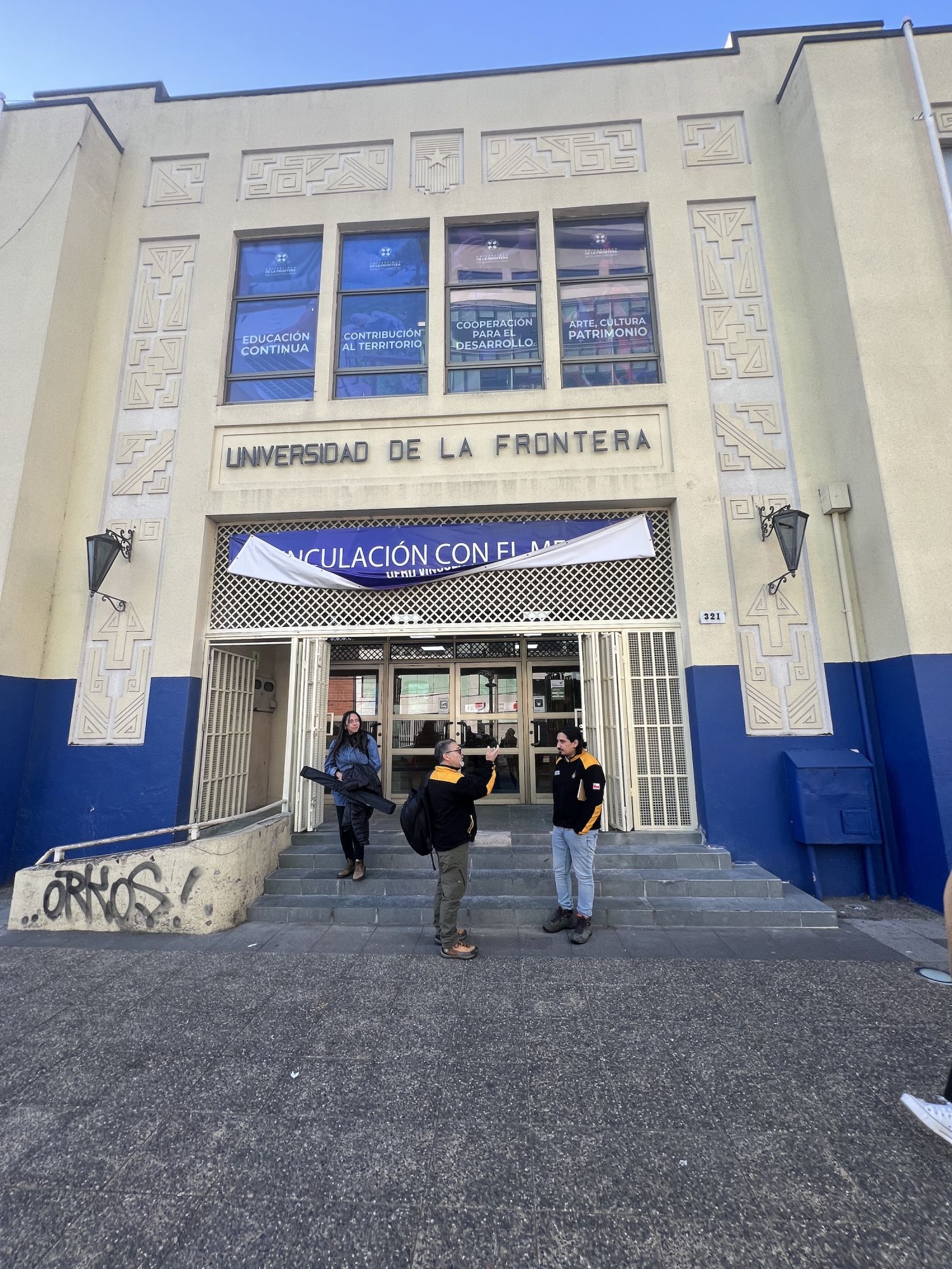 Field School at Universidad de la Frontera, Temuco. Jennifer Gabrys, 2024.